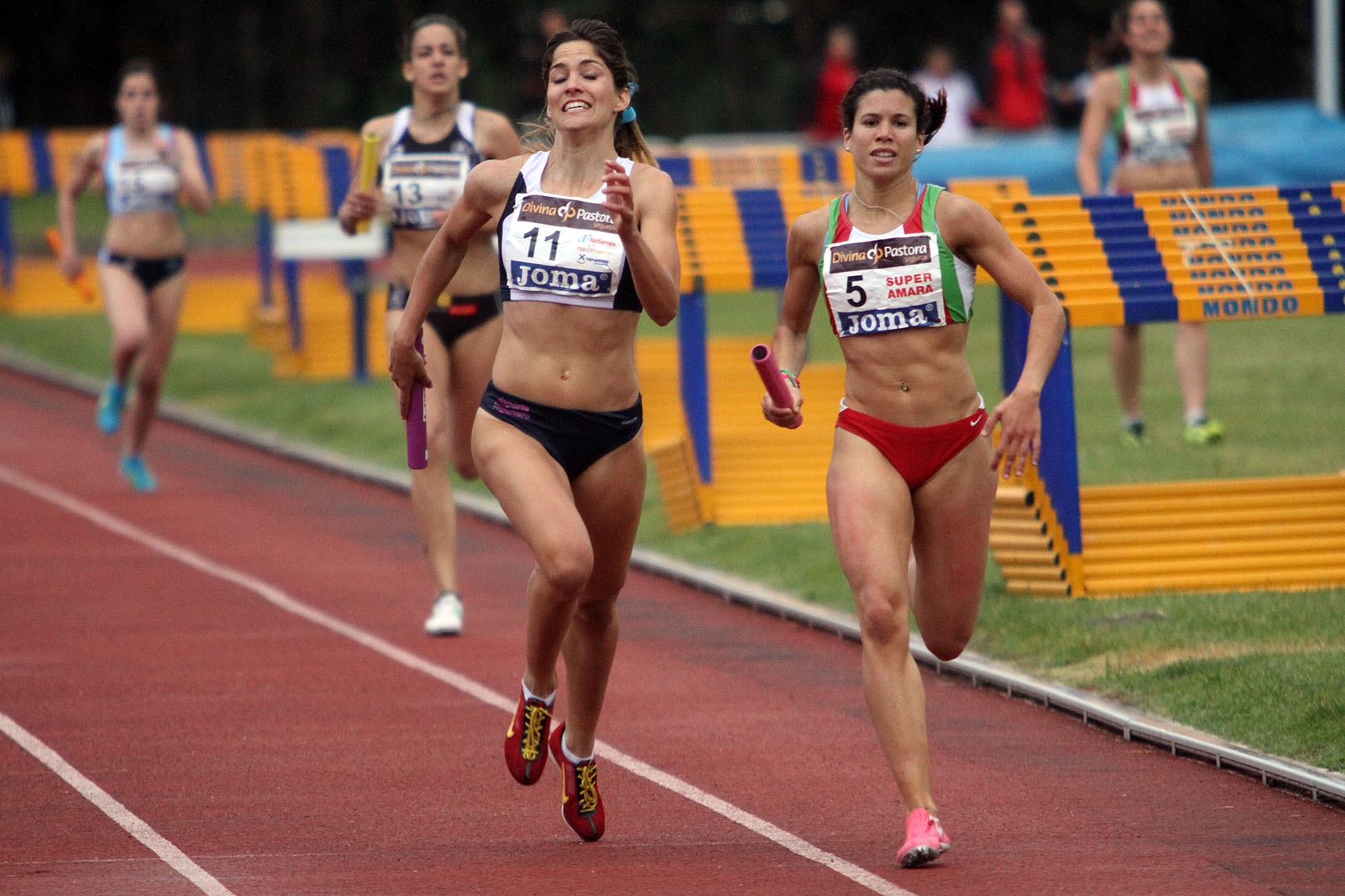 ropa atletismo mujer
