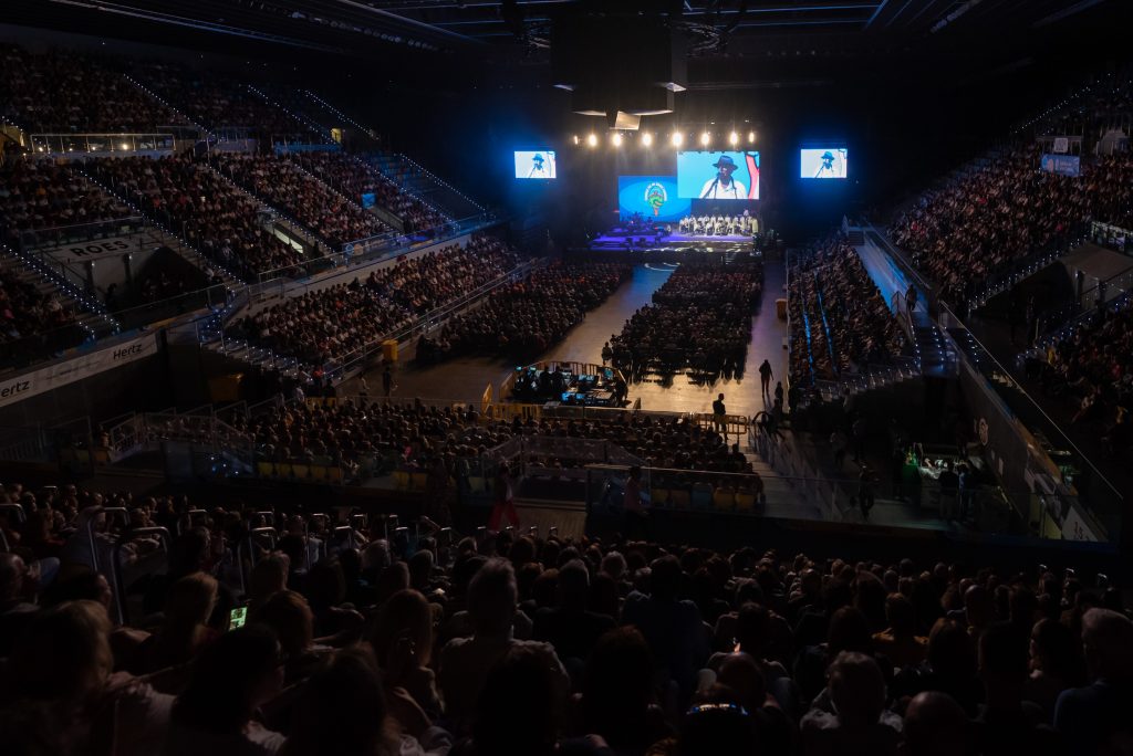 7.000 personas llenan el Gran Canaria Arena para homenajear a los