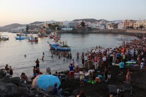 Imagen de la procesión terrestre a la Virgen del Carmen celebrada en Arguineguín el sábado 16 de julio2