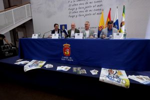 Las Palmas de Gran Canaria. 25/08/16.   El presidente del Cabildo de Gran Canaria, Antonio Morales, y el alcalde del municipio de Teror, Gonzalo Rosario, presentaron hoy los pormenores de las Fiestas del Pino 2016.